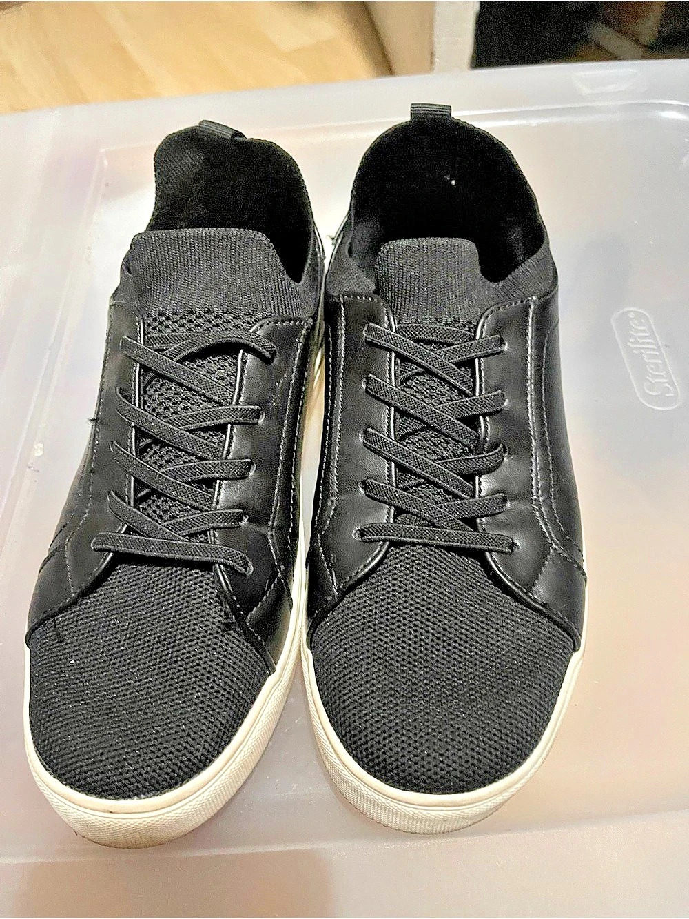 Deer Stags Dawson Jr Black Sneakers US 5M Like New